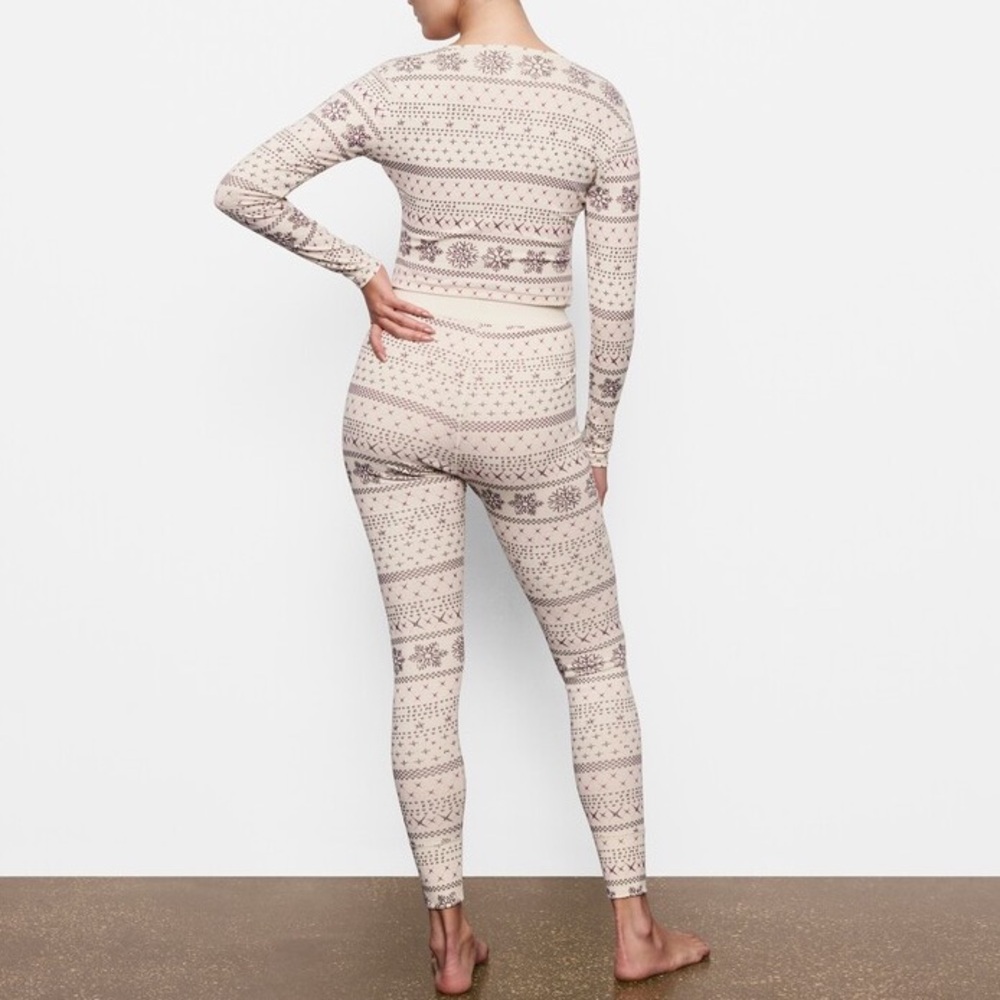 SKIMS Logo Plush Pointelle Henley & Legging Set | Size XL - Picture 3 of 12